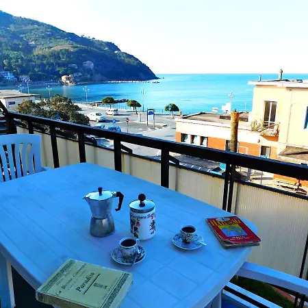 Balcone Con Vista Mare *